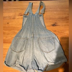 Pacsun overall shorts (missing front pocket)